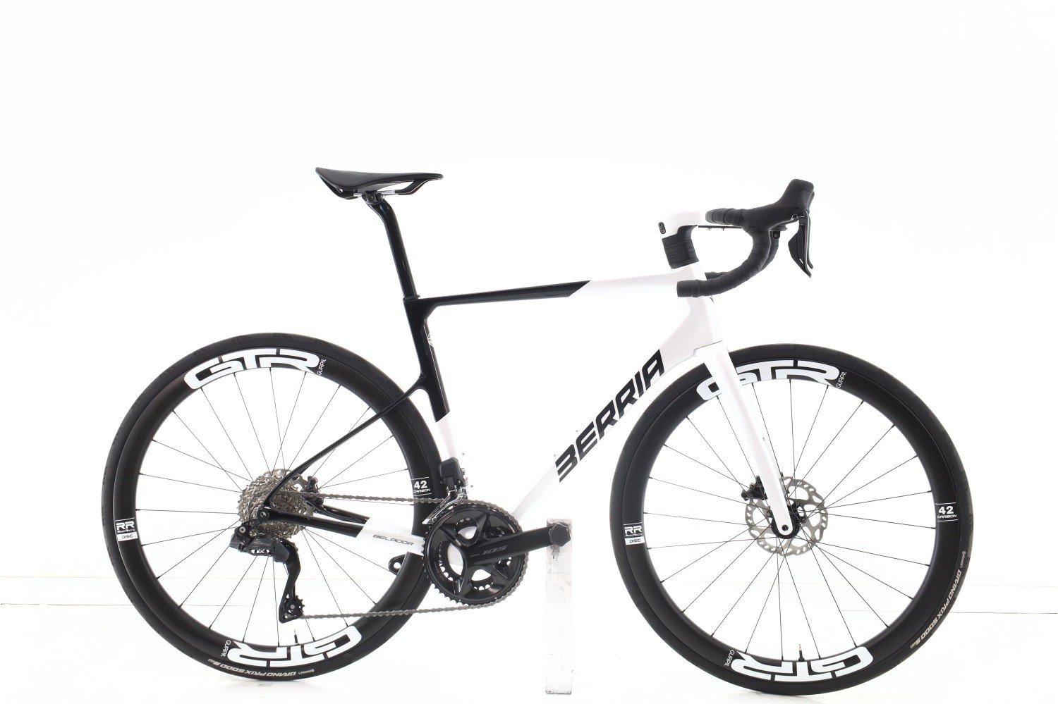 Berria Belador 7.2 Carbonio Di2 12V